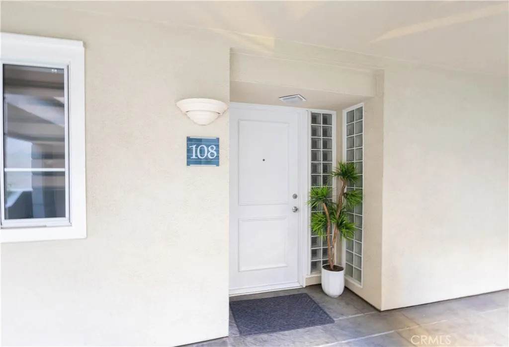 2233 Martin - Photo 1