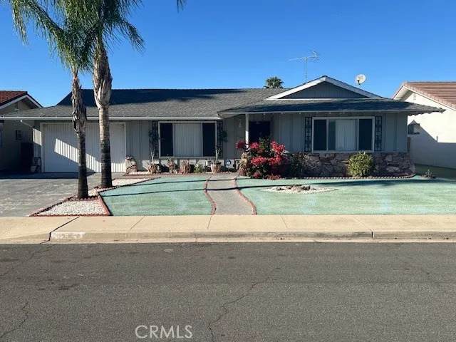 1140 Amberwood Drive - Photo 1