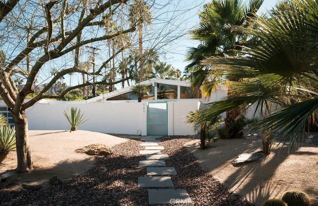 965 Twin Palms - Photo 1