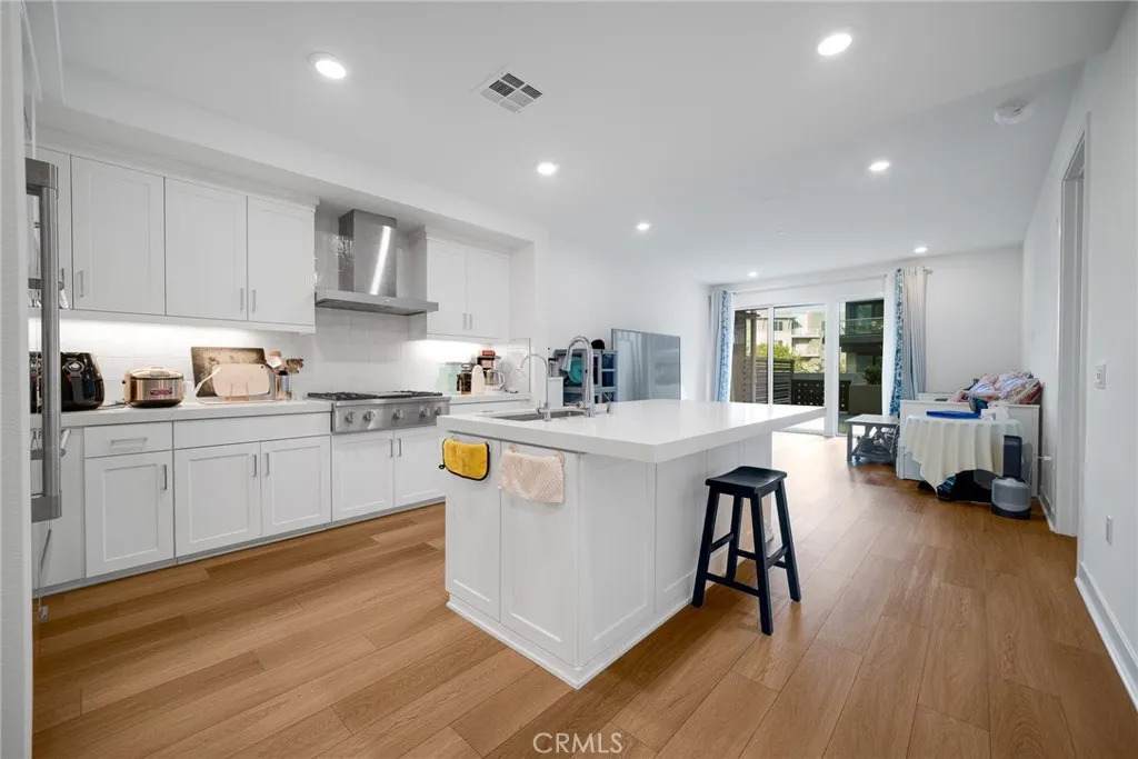 2202 Rivington - Photo 1