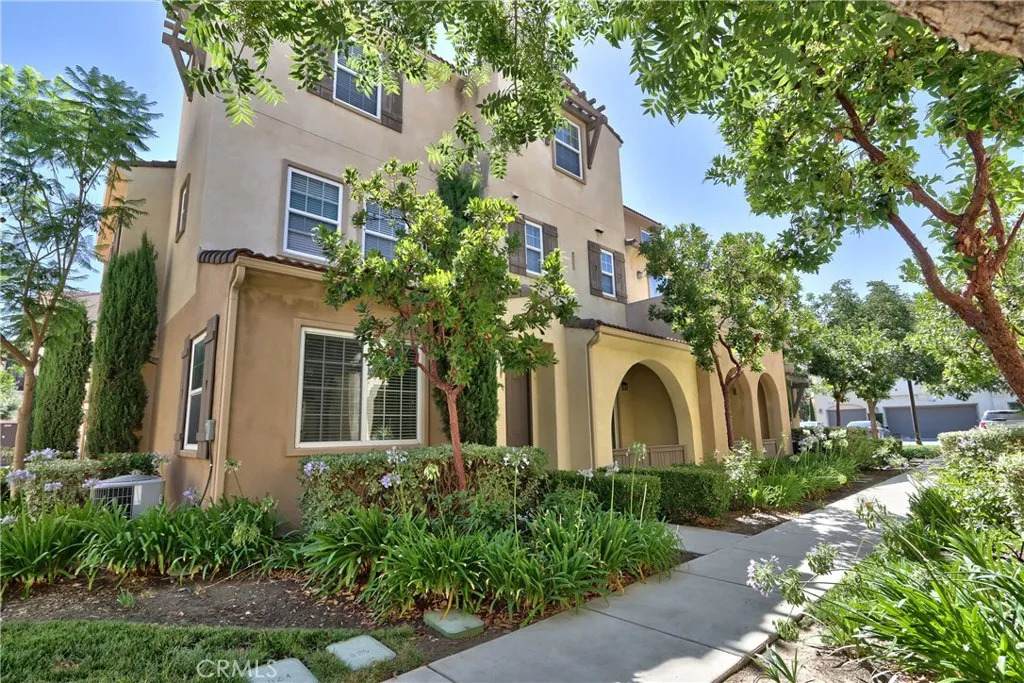 44939 Bellflower - Photo 1