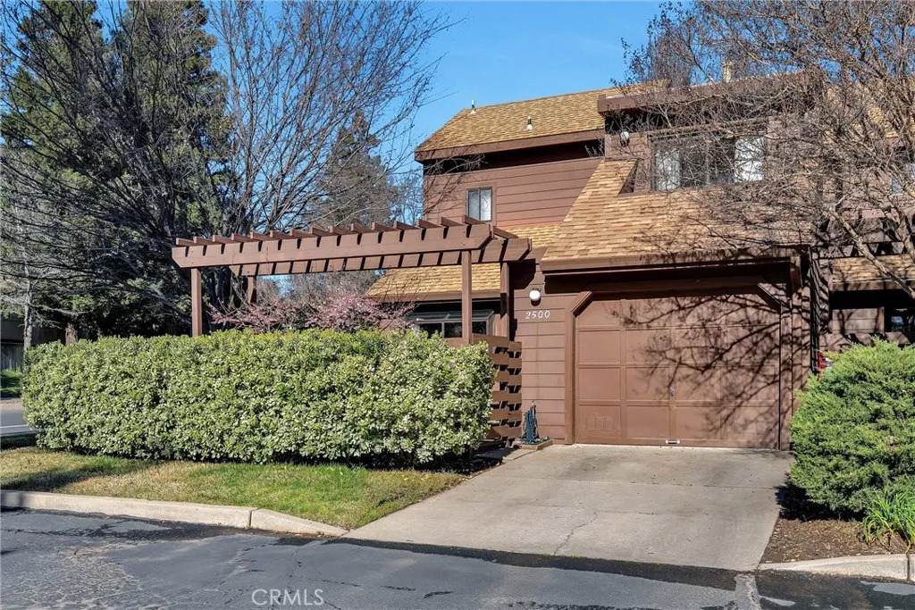 2500 Shooting Star Way - Photo 1