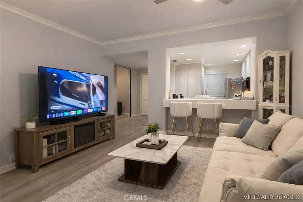 2253 Martin - Photo 1