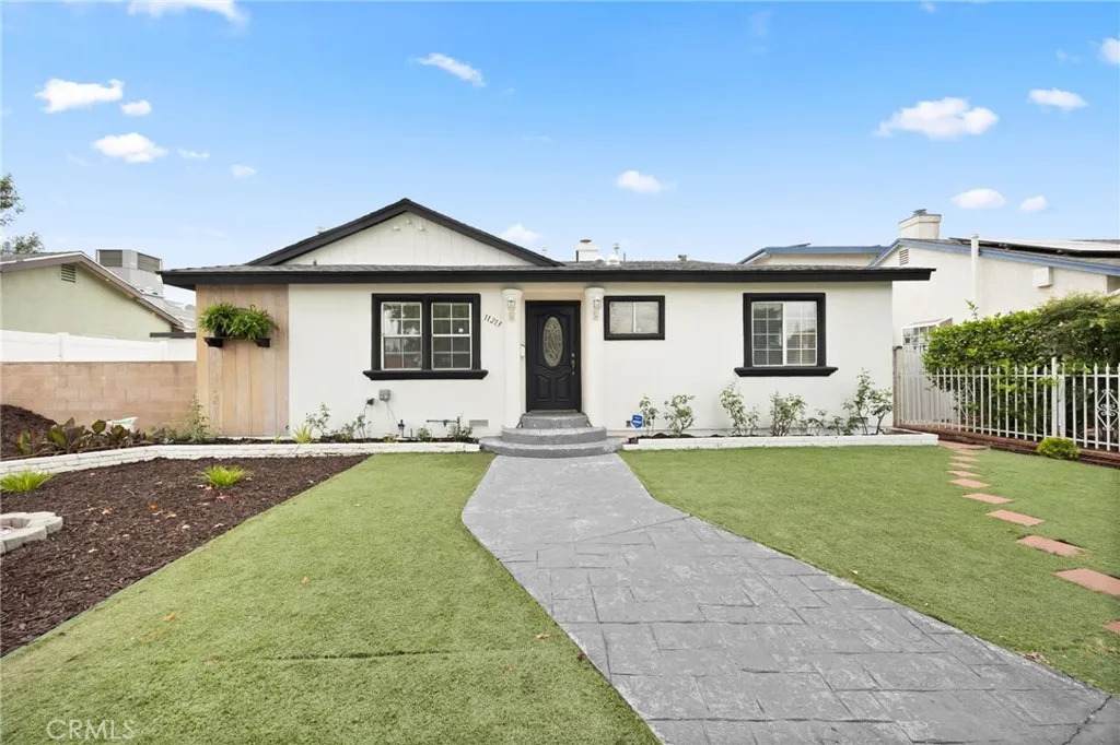 11213 Haskell Avenue - Photo 1