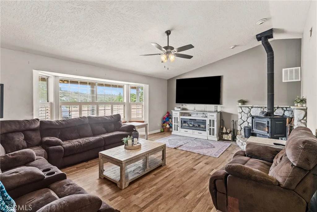 6861 Oak Hill Road - Photo 1