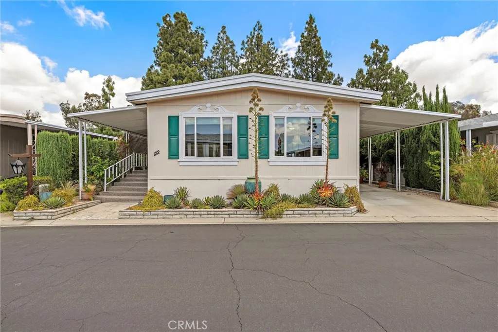 24001 Muirlands - Photo 1