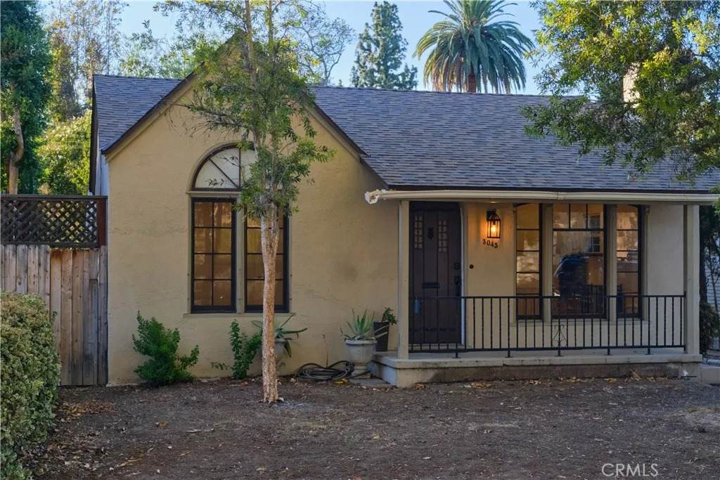 3045 Cedar - Photo 1