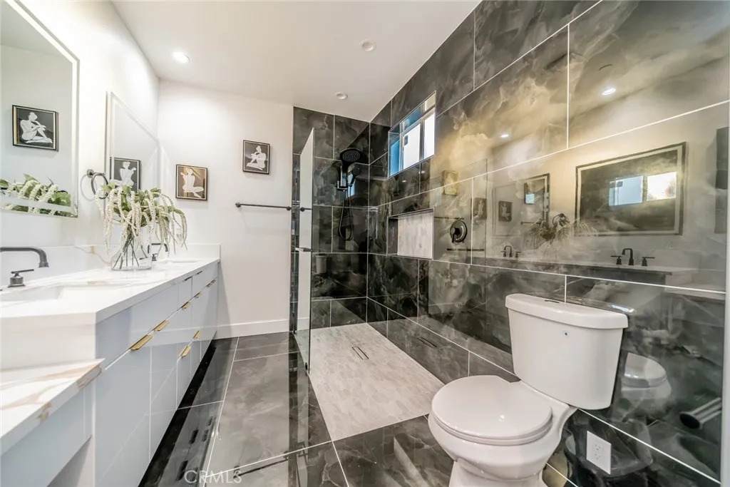 16334 Avenida Gracia - Photo 1