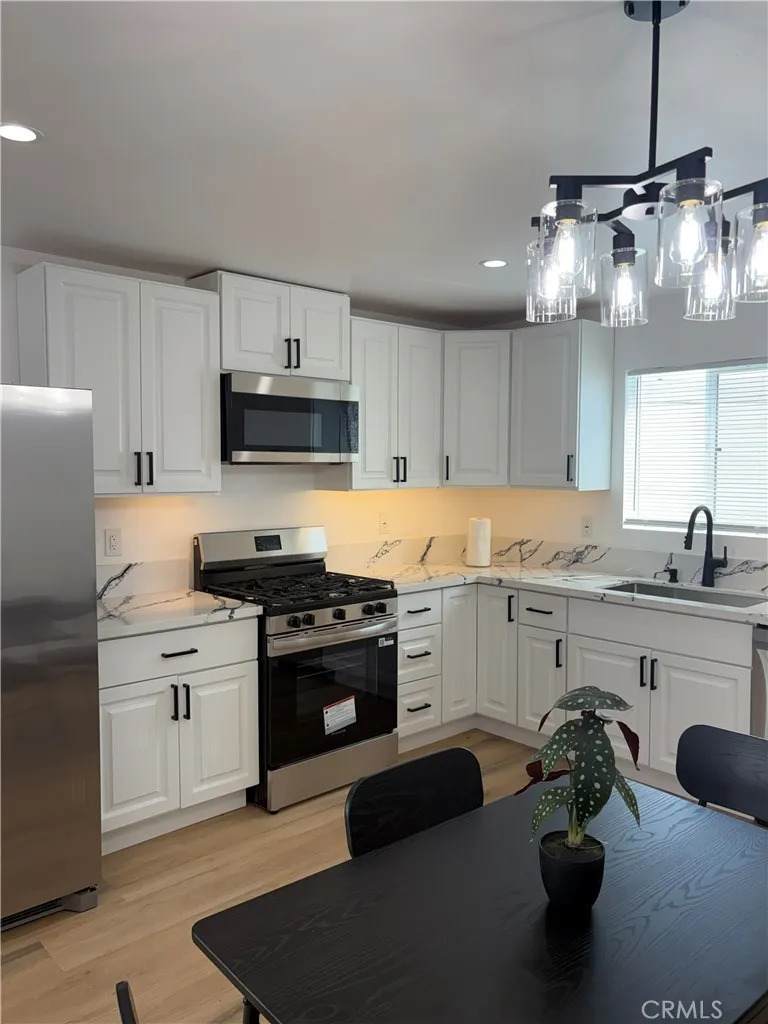 7937 Cleon - Photo 1