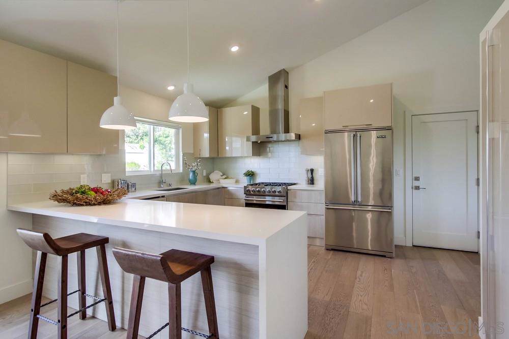 936 Skylark Dr - Photo 1