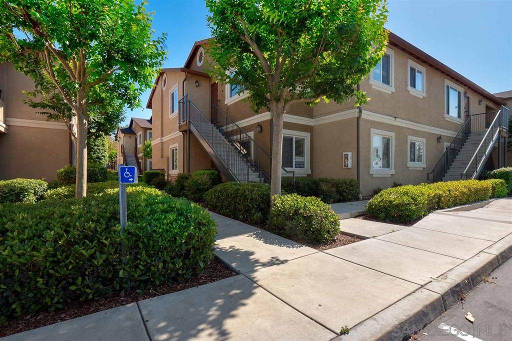 9728 Marilla Dr - Photo 1
