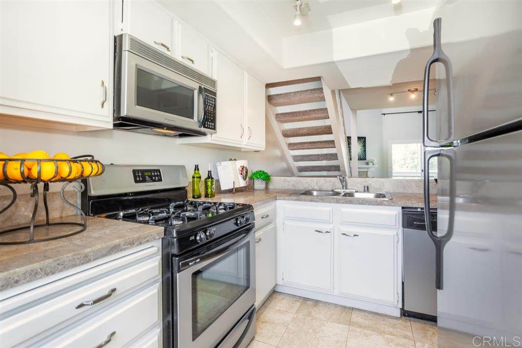 219 Mangano Cir - Photo 1