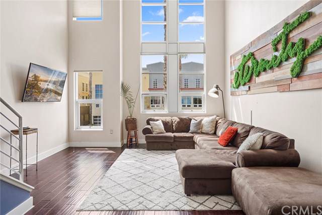 909 Santa Ana Boulevard - Photo 1