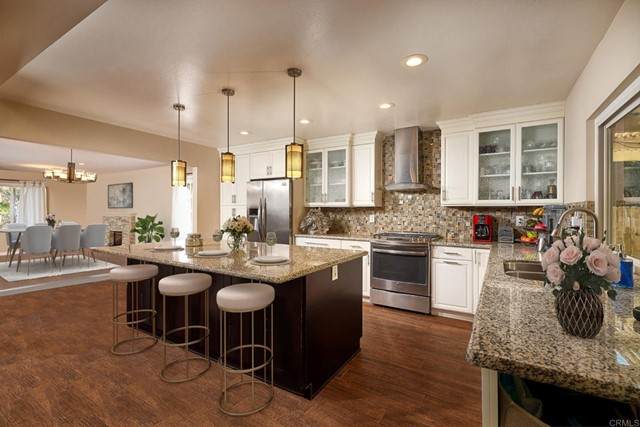 818 Elmview Drive - Photo 1