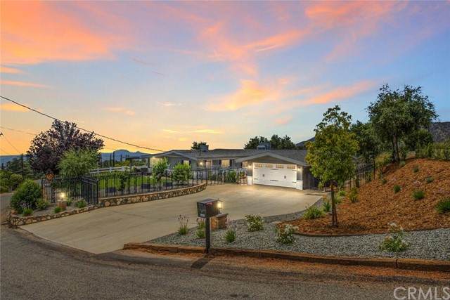 8735 Avenida Miravilla - Photo 1