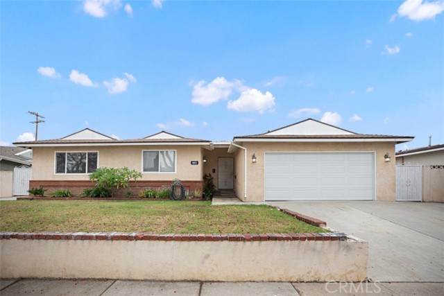 9852 Farnham Avenue - Photo 1