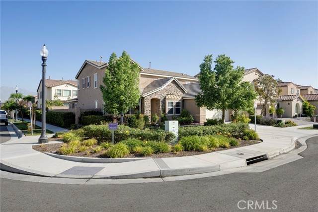 2735 Devonshire Lane - Photo 1