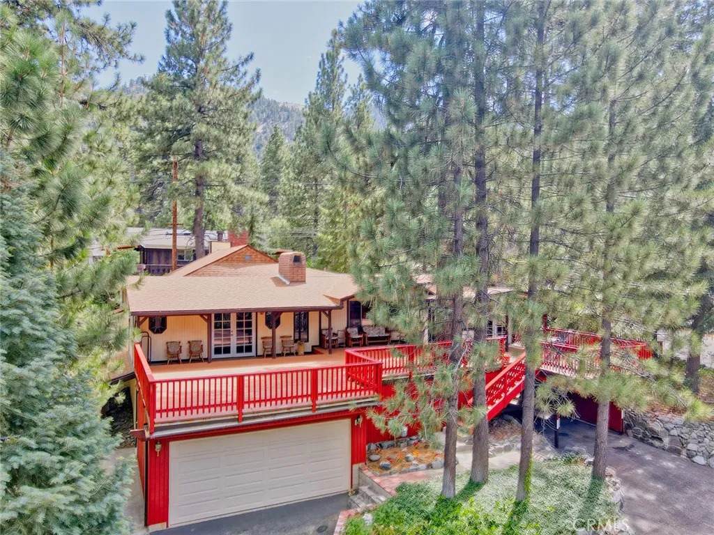 1513 Twin Lakes Drive - Photo 1