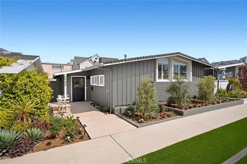 432 Seville Avenue - Photo 1