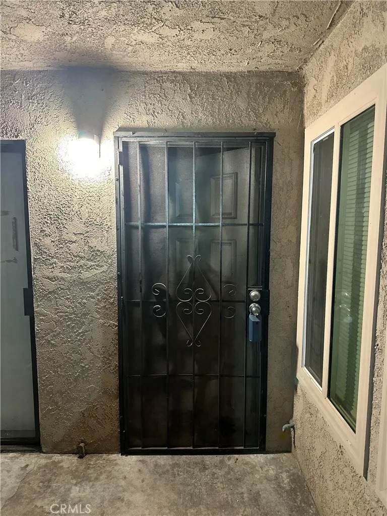 2455 West Acacia Avenue - Photo 1