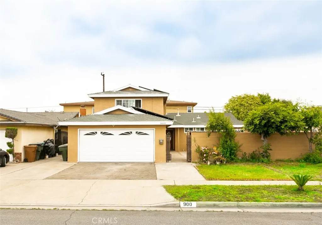 900 Hayward Street - Photo 1