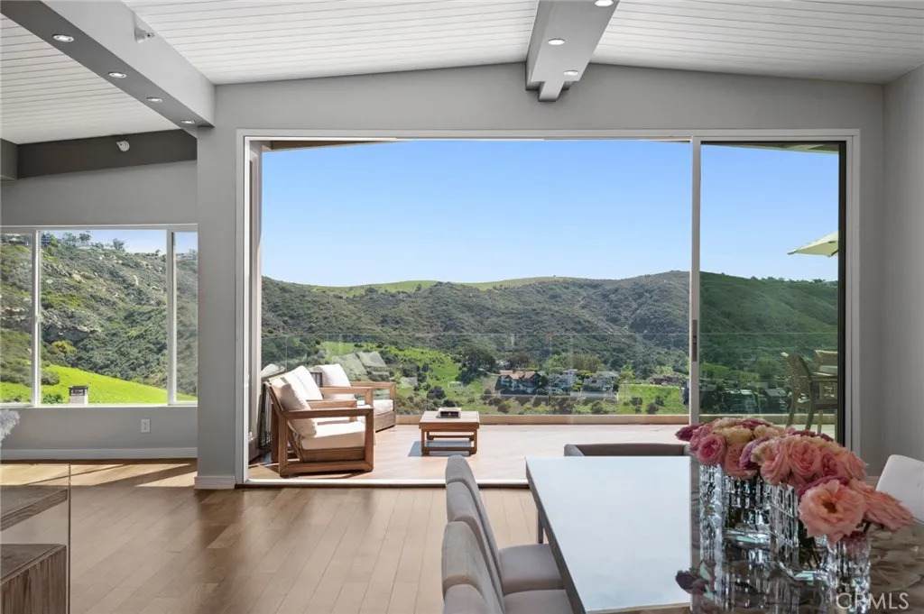 2085 Temple Hills Drive - Photo 1