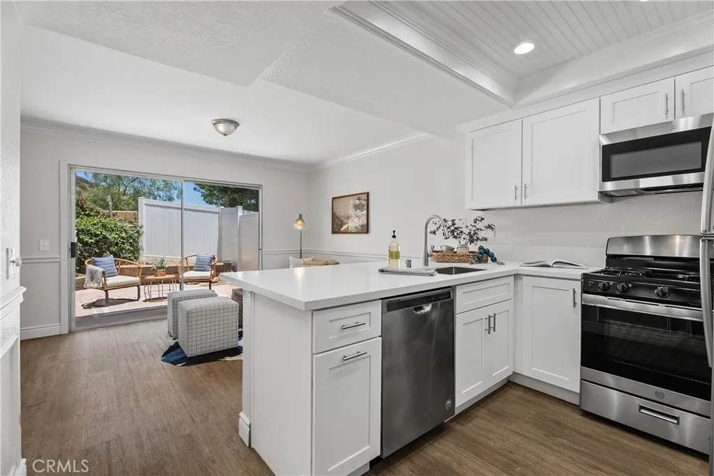 34 Carmel Court - Photo 1