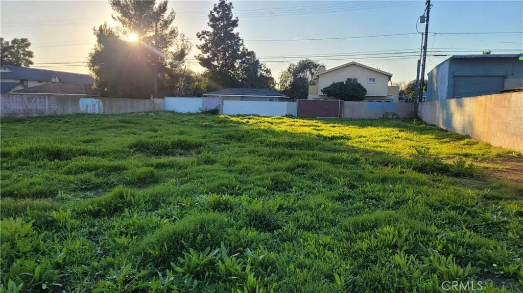 227 Azusa - Photo 1