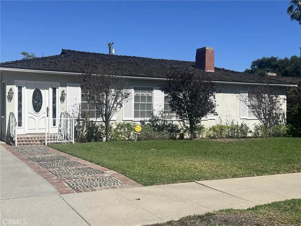 1490 Bellwood Rd - Photo 1