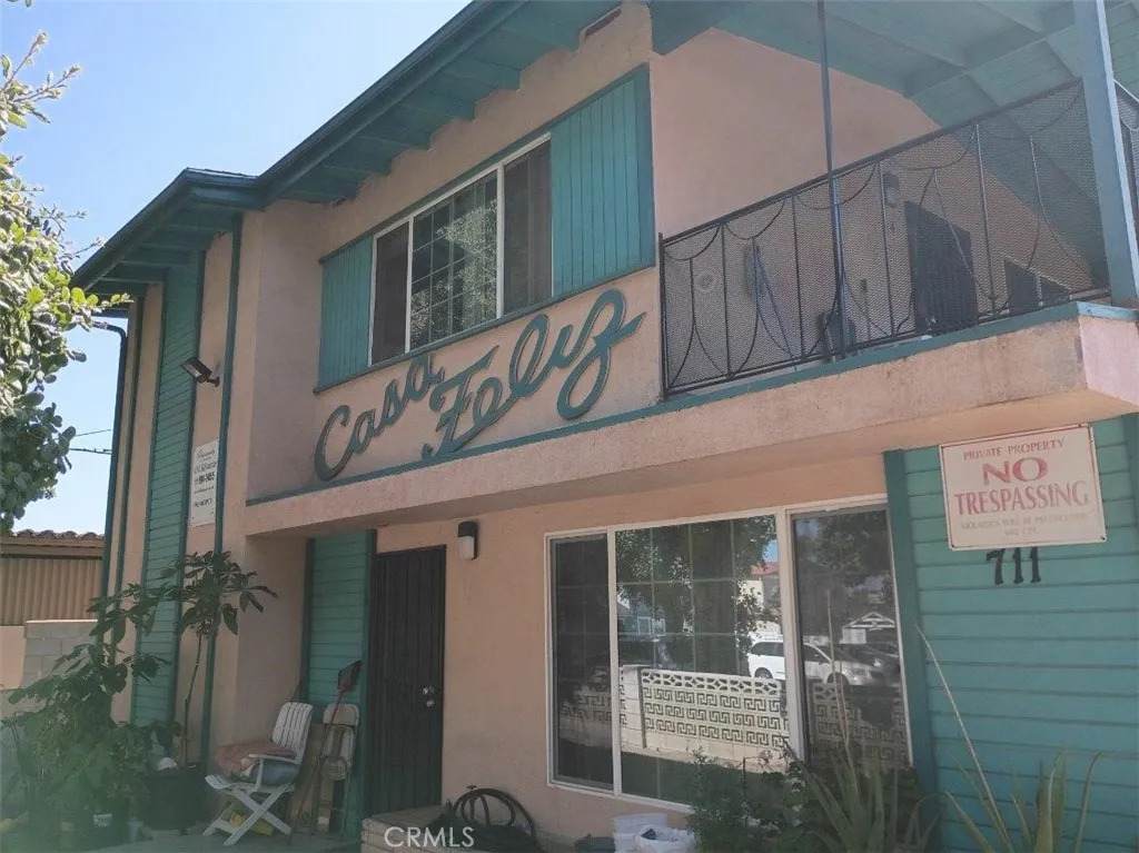 711 Soldano Avenue - Photo 1