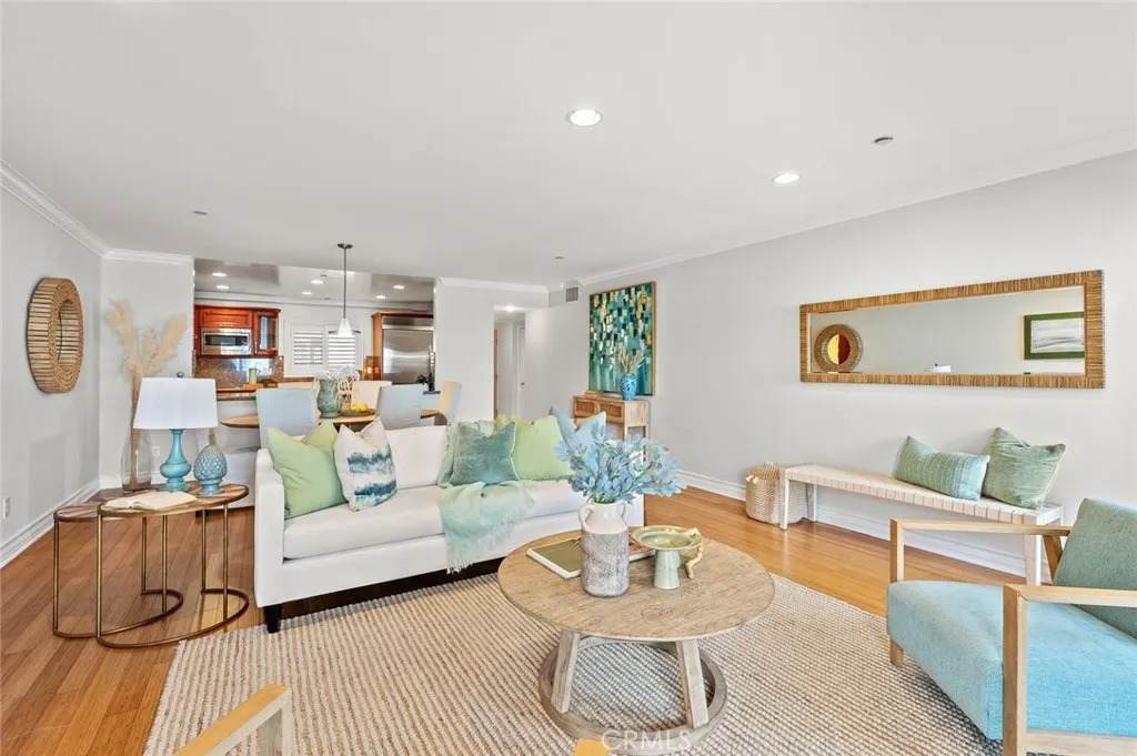 1828 Glendon Avenue - Photo 1