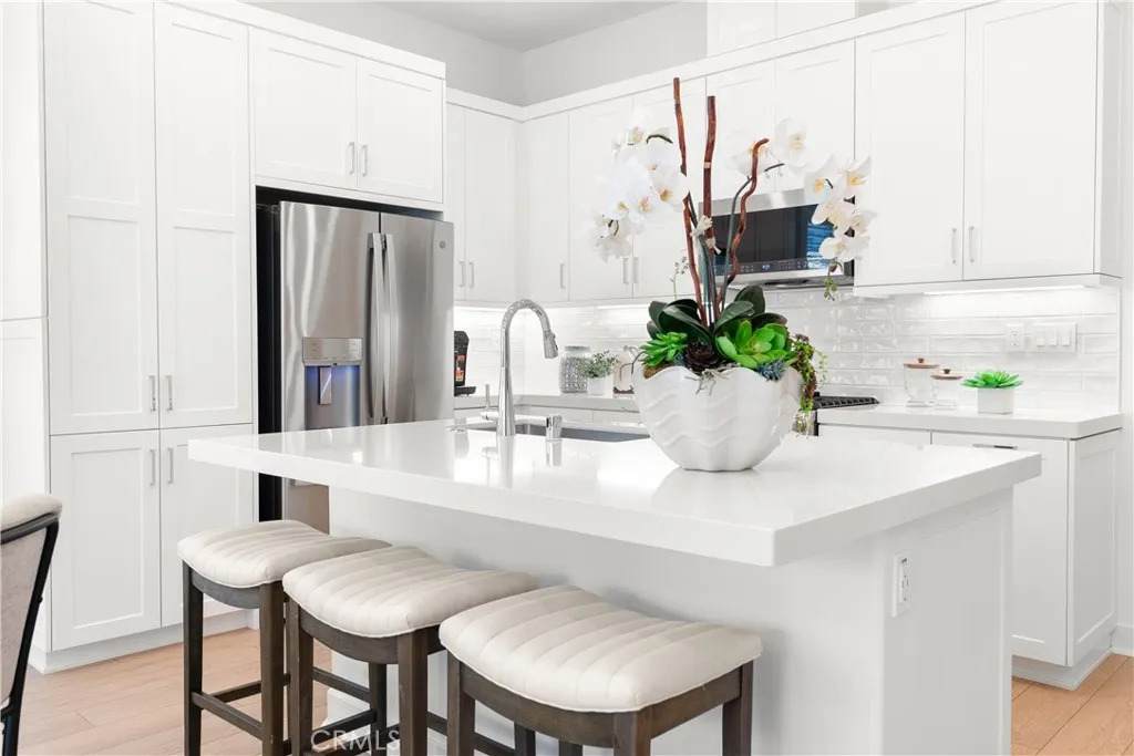 806 Sunrise Road - Photo 1