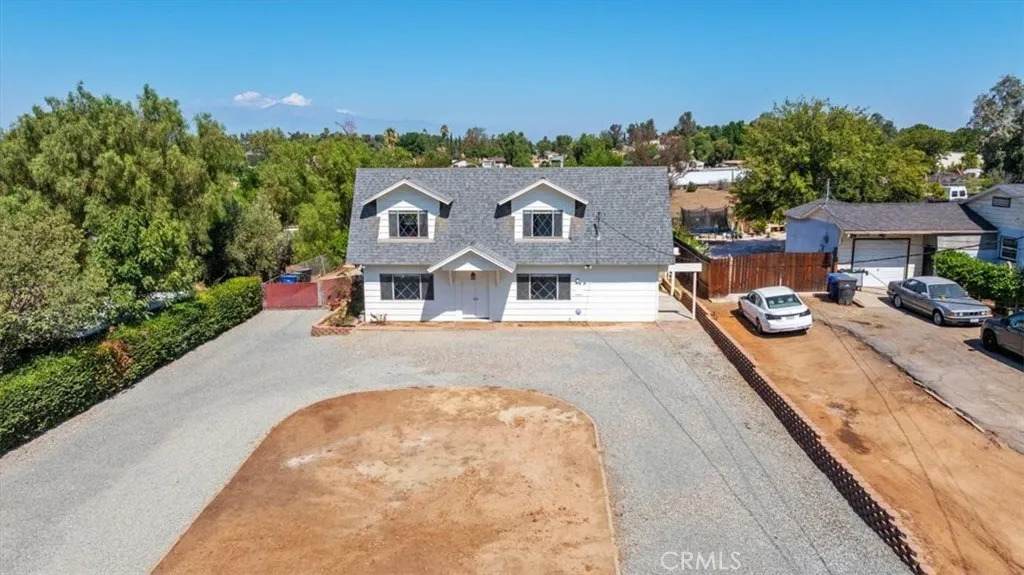 10555 Robinson - Photo 1