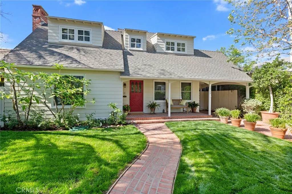 12139 Hollyglen Place - Photo 1