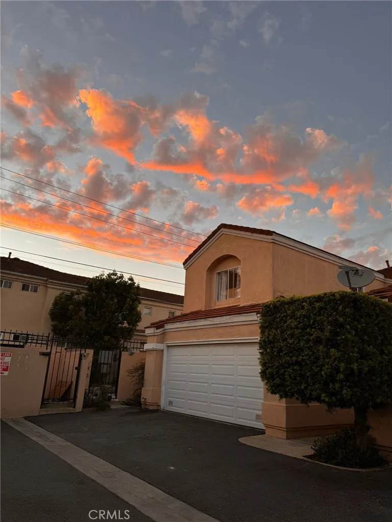 16001 Vermont - Photo 1