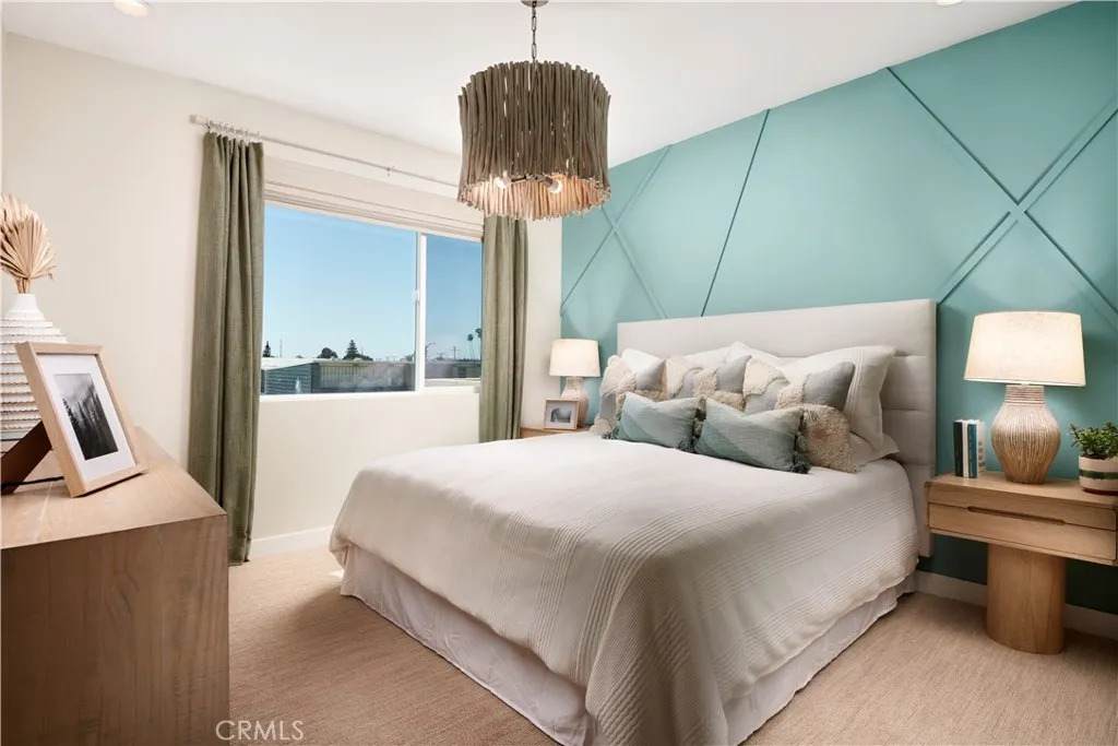 320 Whittier Boulevard - Photo 1