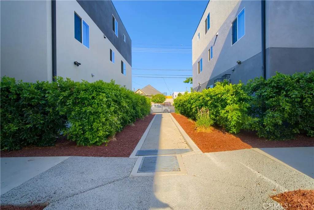 1427 New Hampshire Avenue - Photo 1