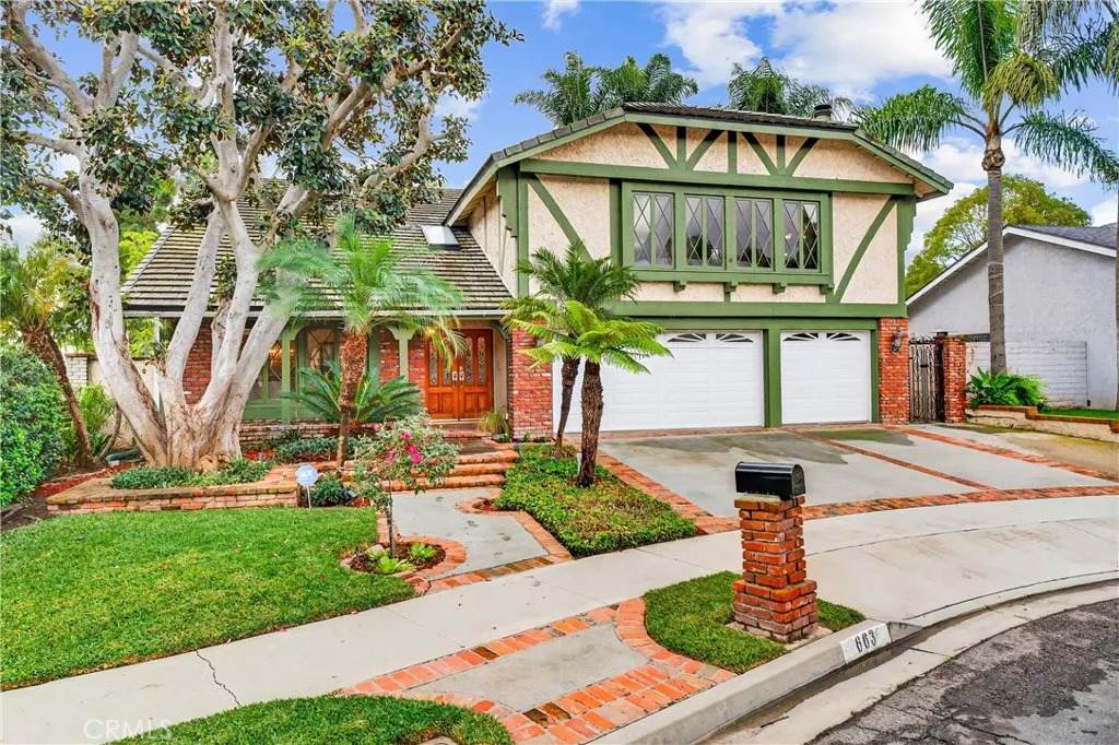 663 Lausinda Avenue - Photo 1