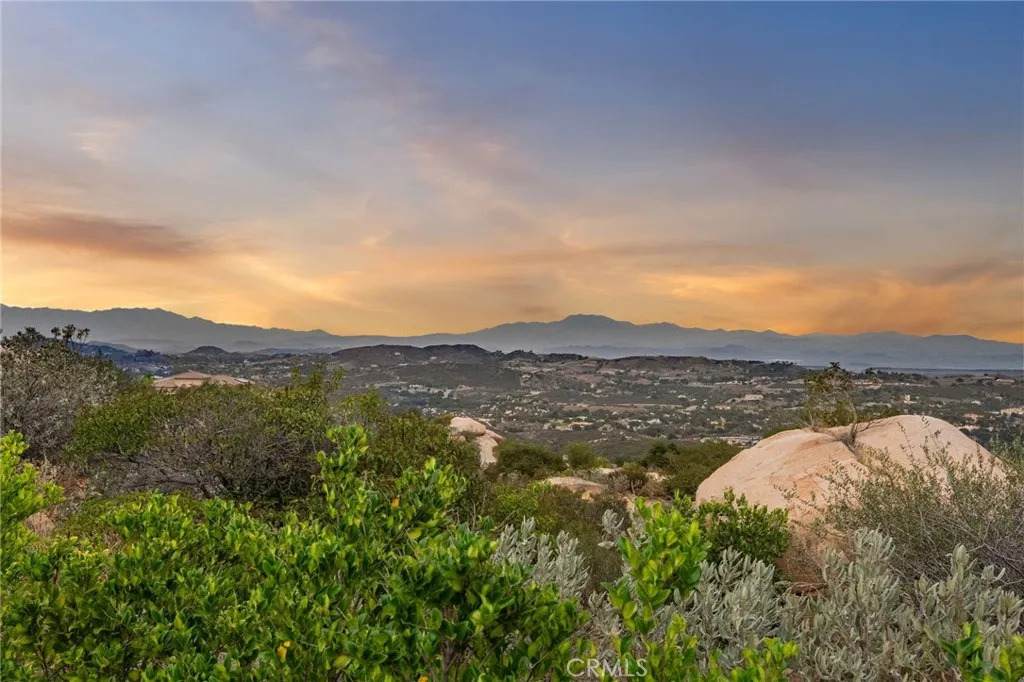 https://bt-photos.global.ssl.fastly.net/sandiego/orig_boomver_6_306589624-1.jpg