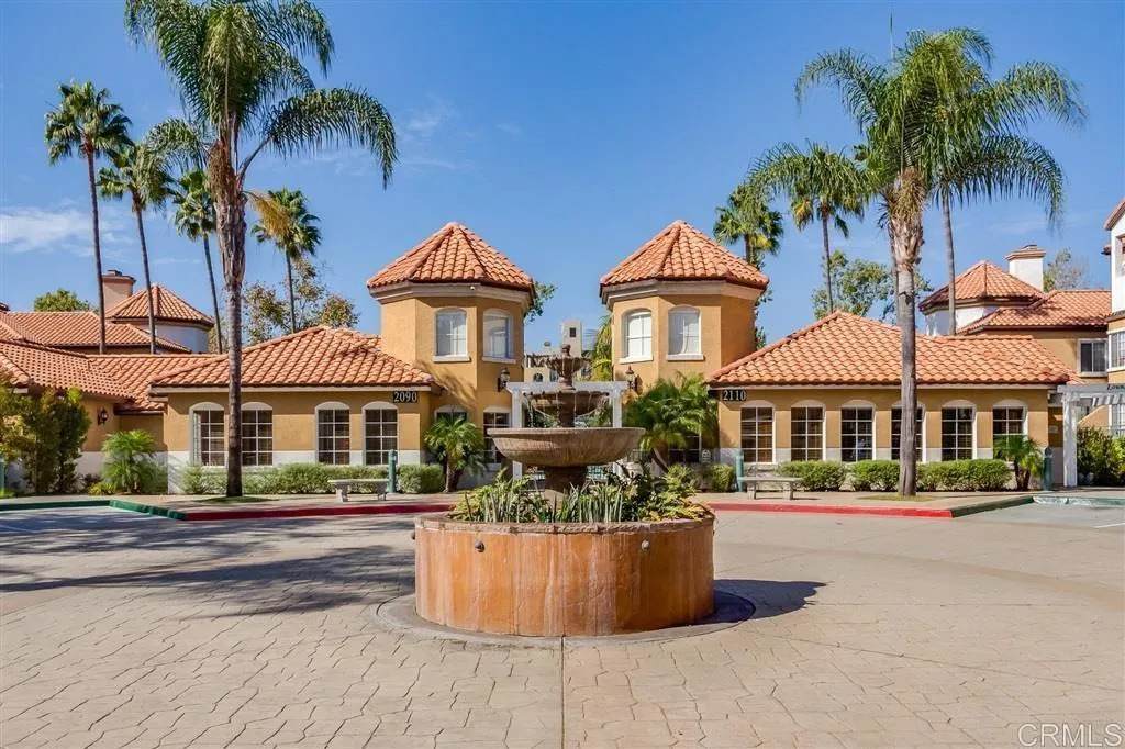 2050 Camino De La Reina - Photo 1