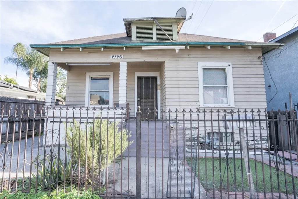 2126 Daly - Photo 1