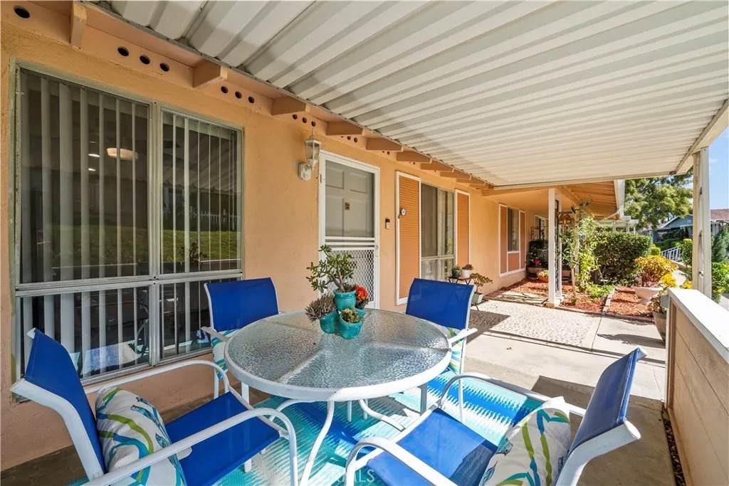 19156 Avenue Of The Oaks - Photo 1