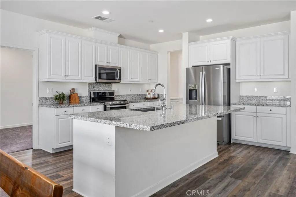 45025 43rd - Photo 1