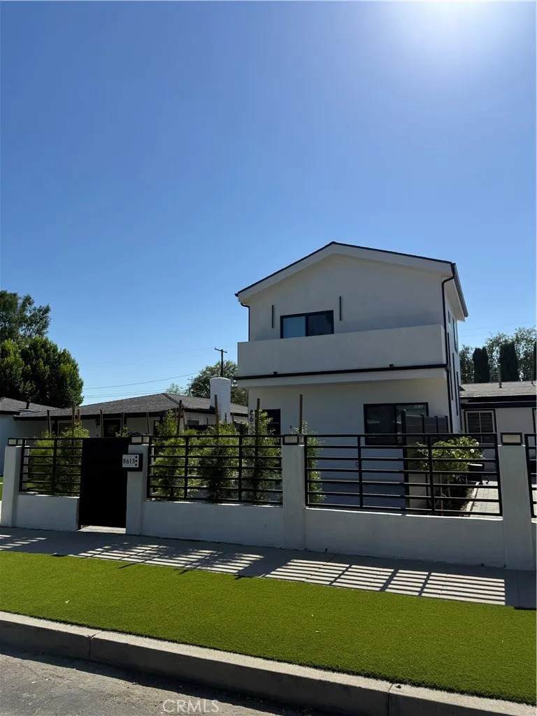 8613 Oakdale Avenue - Photo 1