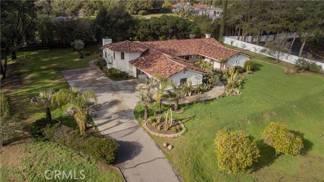 2 Gateview Drive - Photo 1