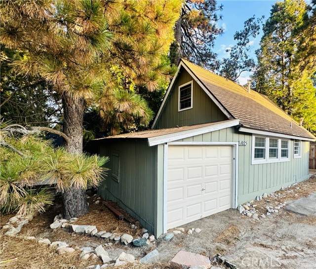 1025 Inspiration Drive - Photo 1