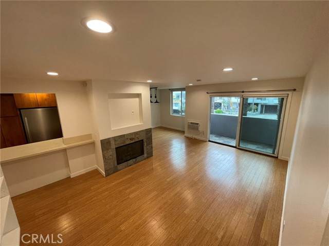 1124 La Cienega Boulevard - Photo 1