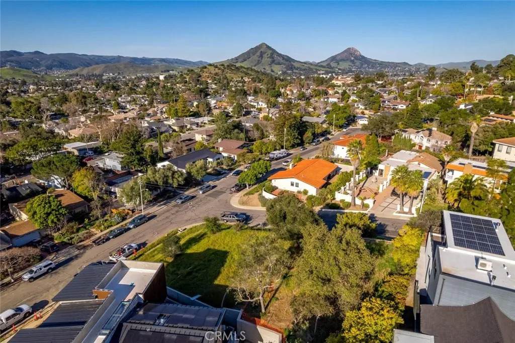 1636 Encino Ct - Photo 1