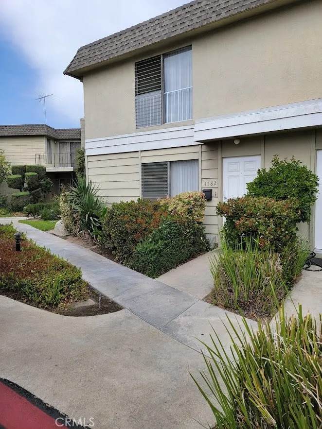 1582 Mitchell Avenue - Photo 1