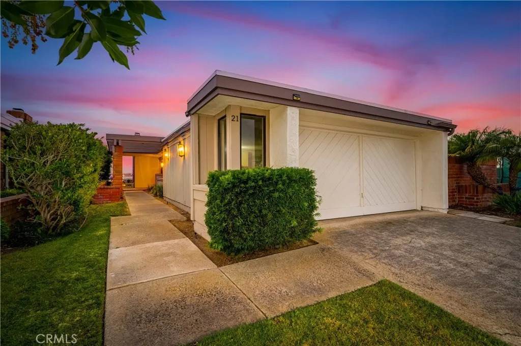 21 Beachcomber Drive - Photo 1